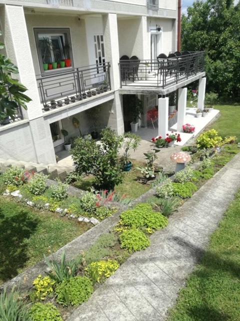 Apartman Bilja Vrnjačka Banja Buitenkant foto